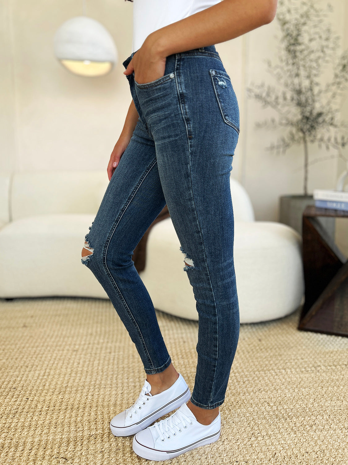 Judy Blue Full Size Mid Waist Distressed Slim Jeans